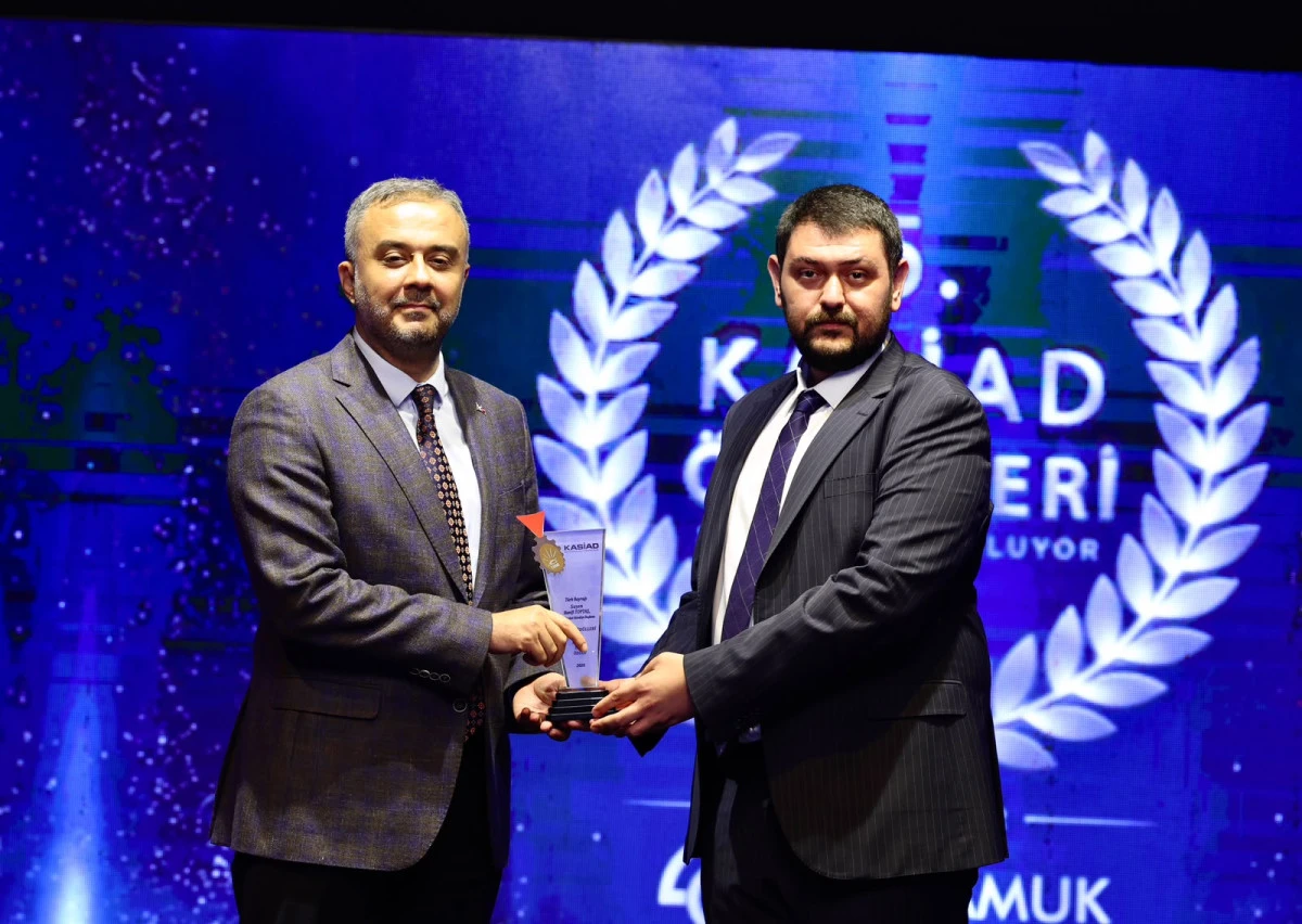 5. KASİAD &Ouml;d&uuml;lleri&rsquo;nin en &ouml;zeli, Başkan Toptaş ve Onikişubat Belediyesi&rsquo;ne verildi!