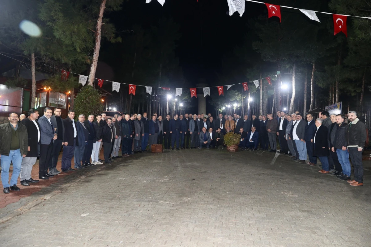 Başkan Akpınar, 105 Mahalle Muhtarıyla İftarda Buluştu!