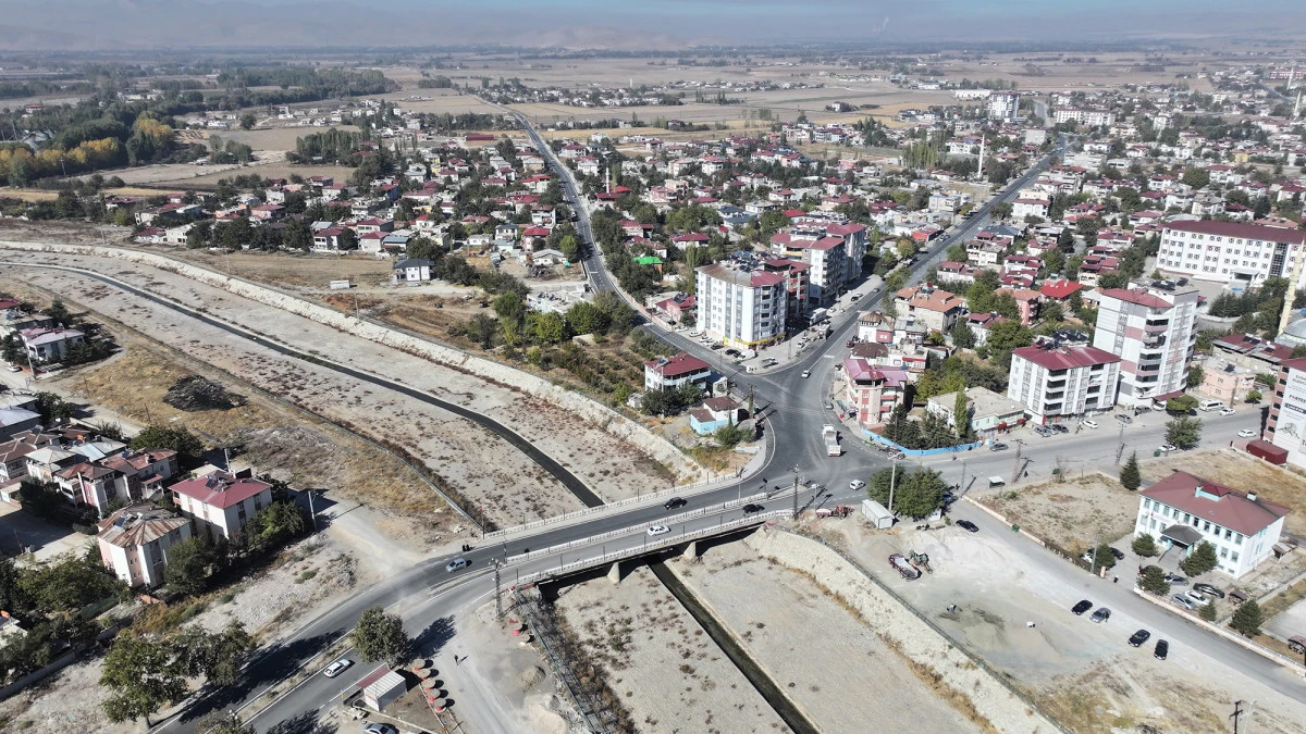 Başkan G&ouml;rgel, Elbistan&rsquo;ın Altyapı ve Yol İhtiyacını &Ccedil;&ouml;z&uuml;me Kavuşturuyoruz!