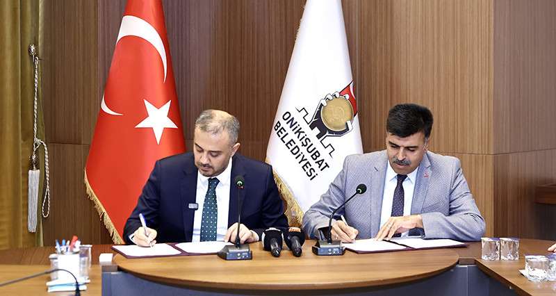 Başkan Toptaş’tan üniversite hayali kuran gençlere dev müjde!