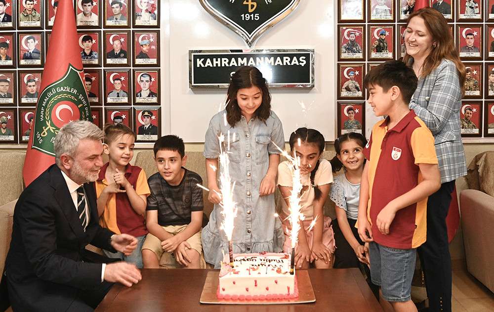 Belediye Başkanından Şehit Kızına Doğum Günü Sürprizi!