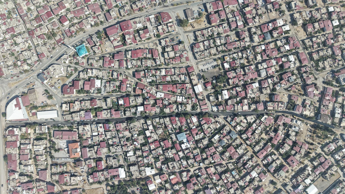 B&uuml;y&uuml;kşehir, Dulkadiroğlu Alpaslan Caddesi&rsquo;nde Kapsamlı D&ouml;n&uuml;ş&uuml;m&uuml; S&uuml;rd&uuml;r&uuml;yor!