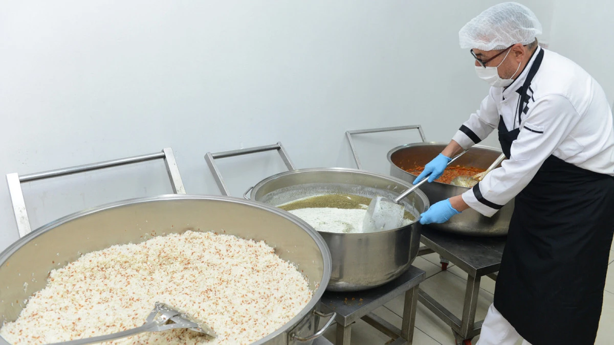 B&uuml;y&uuml;kşehir Ramazan&rsquo;da da Ulu &Ccedil;ınarların Yanında!