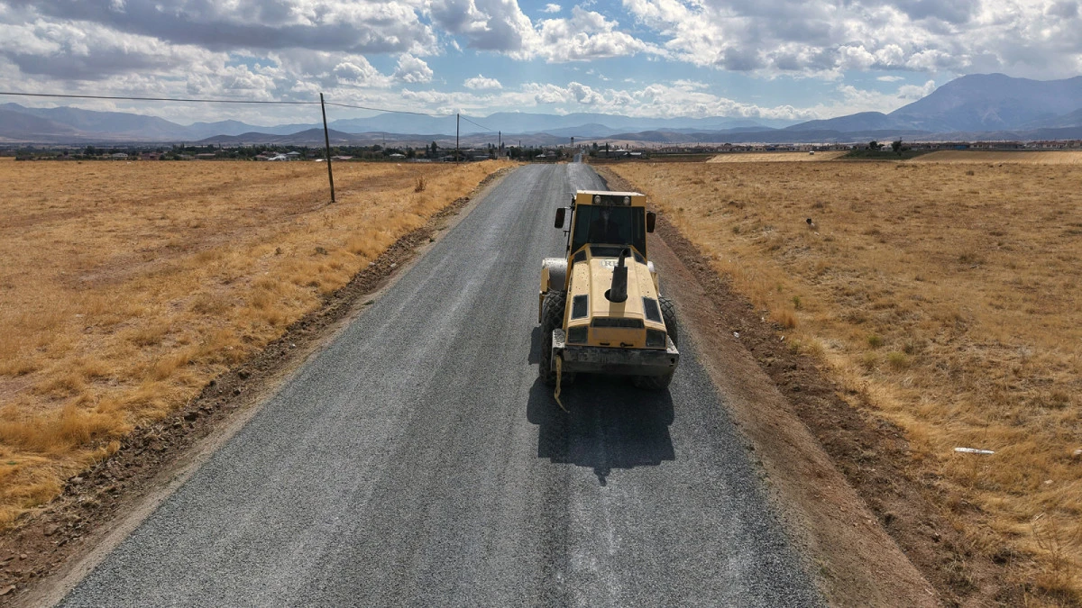 Büyükşehir’den Afşin’e 200 Milyonluk Yol Yatırımı!