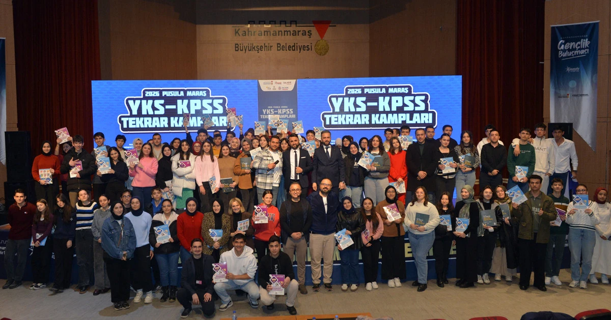 B&uuml;y&uuml;kşehir&rsquo;in YKS Kampında T&uuml;rk&ccedil;e&rsquo;nin Şifreleri Paylaşıldı!