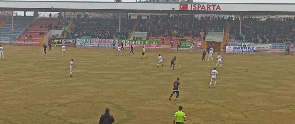 Depremzede çocukları Isparta İnegöl maçını izledi!