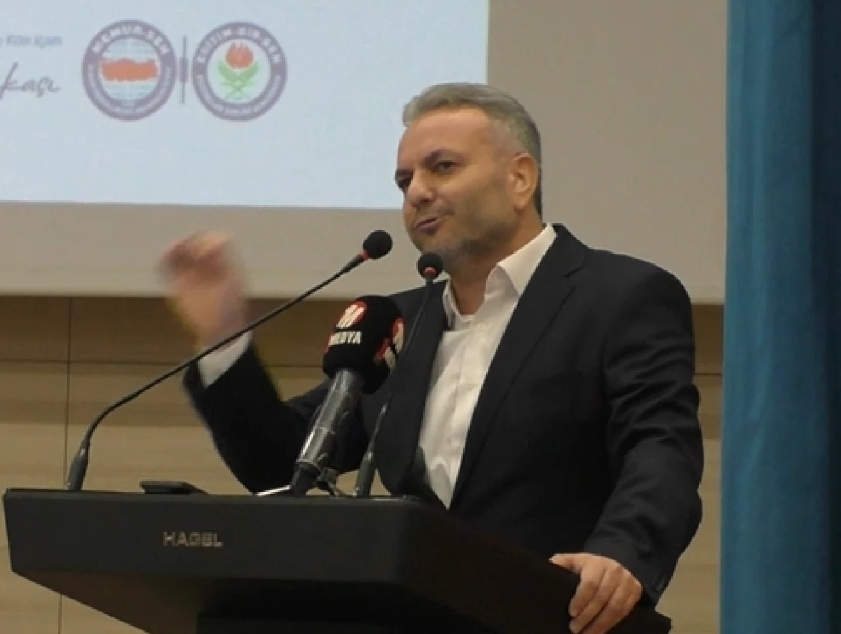 Eğitim-Bir-Sen&rsquo;de Veli Aba G&uuml;ven Tazeledi!
