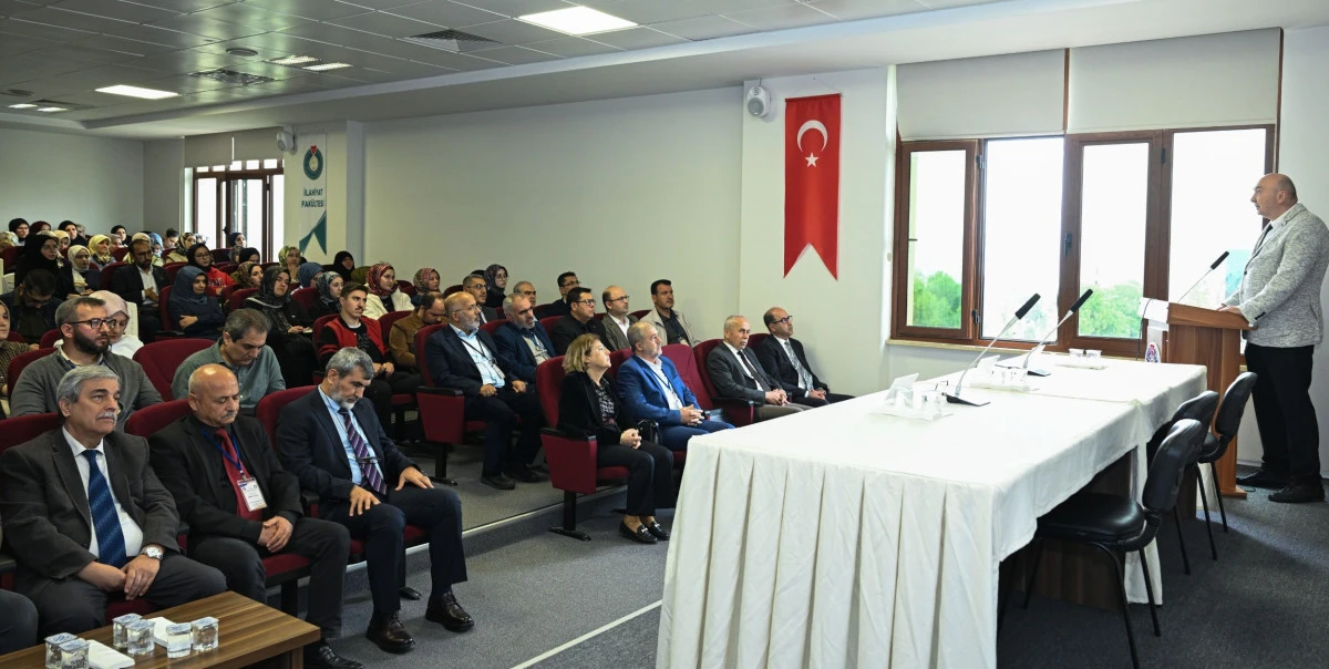 “İlk Dönem İslam Toplumunda Aile” İlmi Toplantısı KSÜ’de Gerçekleştirildi!