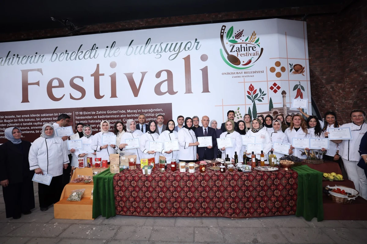 Kahramanmaraşlı vatandaşlar Onikişubat Zahire Festivali&rsquo;ne akın etti, k&ouml;kl&uuml; k&uuml;lt&uuml;r yaşatıldı!