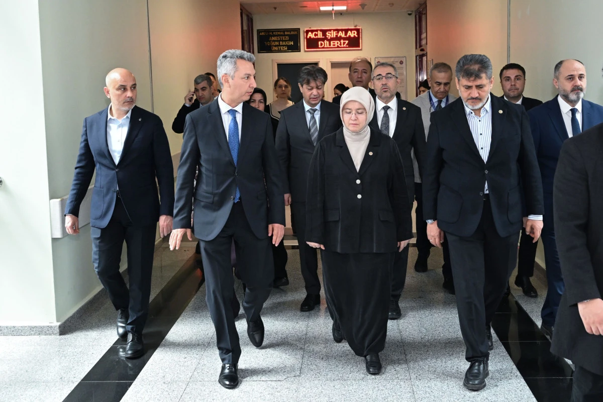 Milletvekillerinden Yaralı &Ouml;ğrencilere Ziyaret!