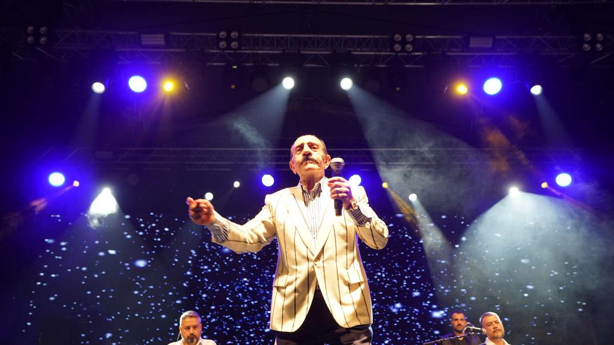 Mustafa Keser’den Ağustos Fuarı’nda Büyüleyici Performans!