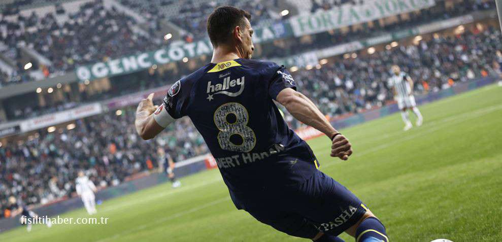 Süper Lig'in zirvesi yine karıştı!