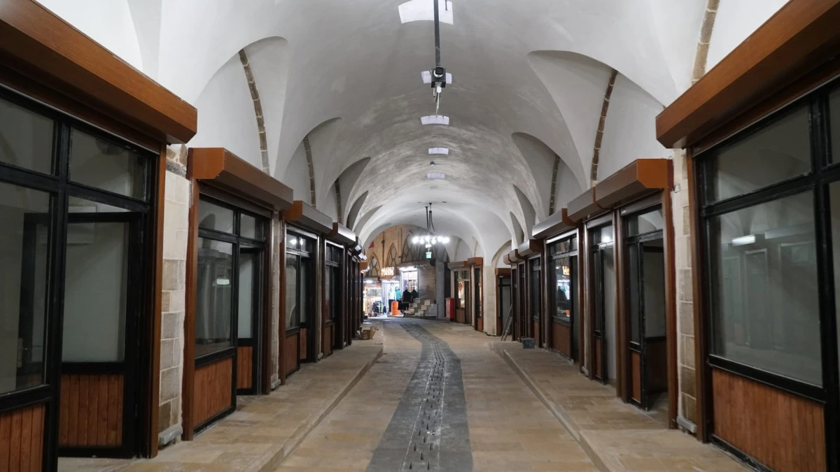 Tarihi Kapalı &Ccedil;arşı Ziyaret&ccedil;ilerine Kavuşmak İ&ccedil;in G&uuml;n Sayıyor!