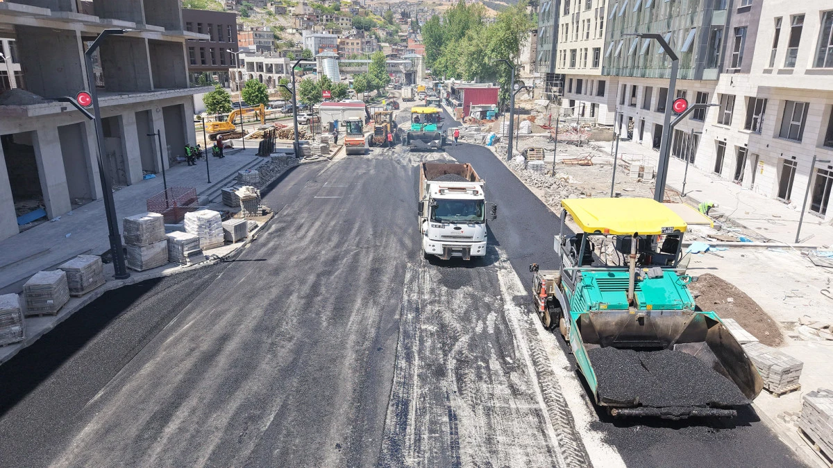 Trabzon Bulvarı ve Kentsel Tasarım Alanlarının Ulaşımı İyileştiriliyor!