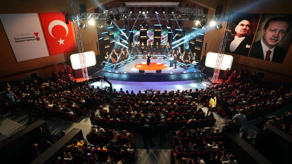 TRT Sanatçıları Kahramanmaraş’ta Müzik Ziyafeti Yaşattı!