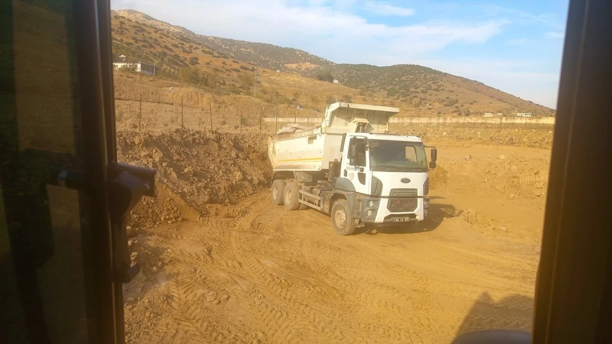 Türkoğlu'nun Her Noktasında Hizmet Seferberliği Devam Ediyor! 