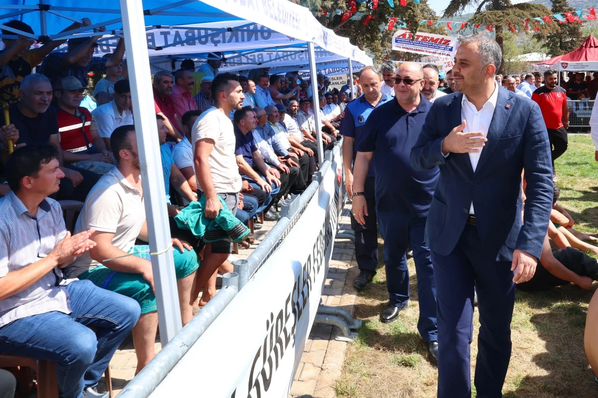 Uluslararası Hartlap Karakucak Türkiye Güreş Şampiyonası Coşkuyla Tamamlandı!