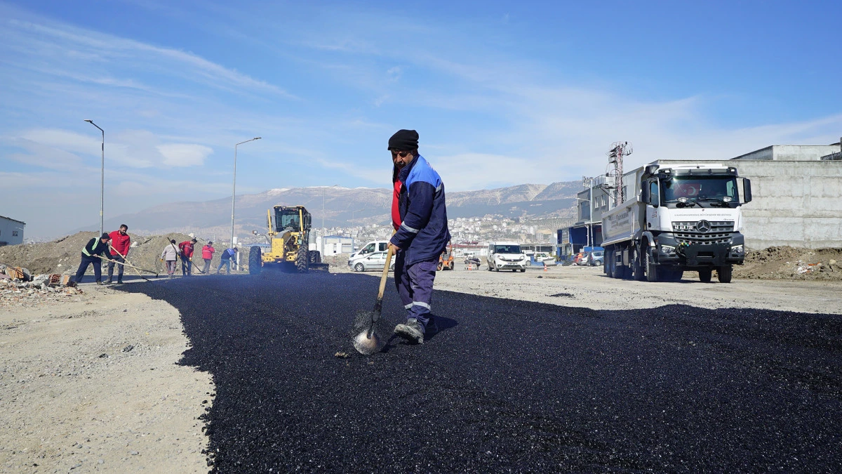 Yol Onarımları ile Şehrin Ulaşım Standartları Y&uuml;kseliyor!